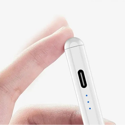 stylet entre les doigts